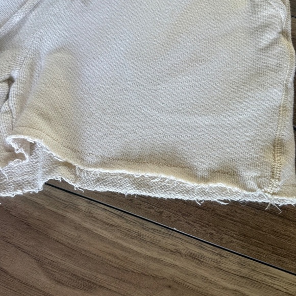American Eagle | Size XXS | Beige Raw Hem Lounge Shorts - Picture 4 of 6